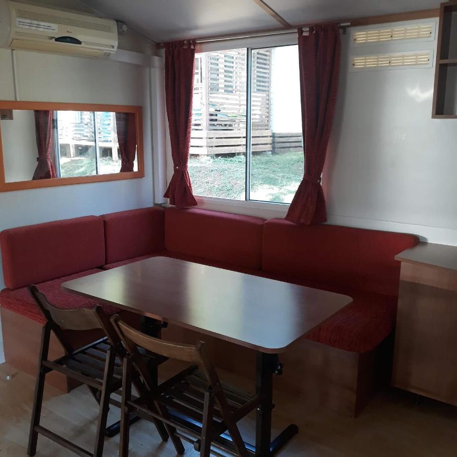 Mobile Homes Comfort Capri Bijela Uvala Mugeba ภายนอก รูปภาพ
