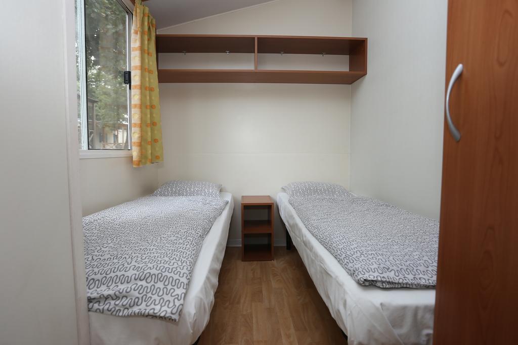 Mobile Homes Comfort Capri Bijela Uvala Mugeba ภายนอก รูปภาพ